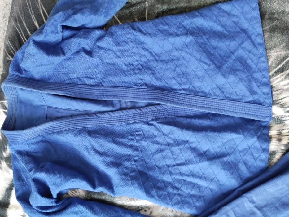 Продам костюм на ДЗЮДО