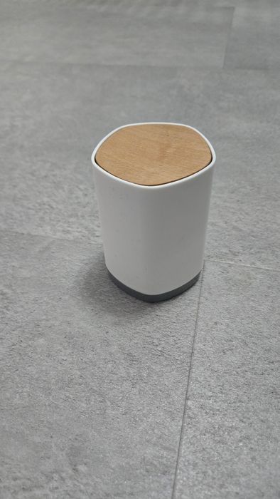 Автоматична кутия, дозатор за клечки з зъби и уши