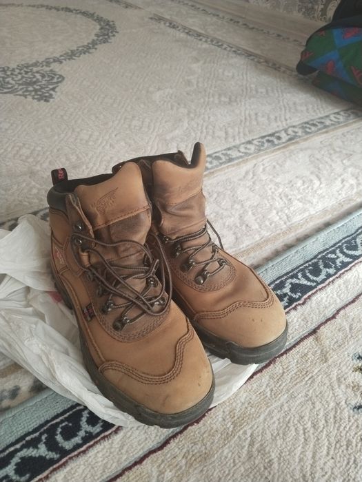 Ред Винг размер 37