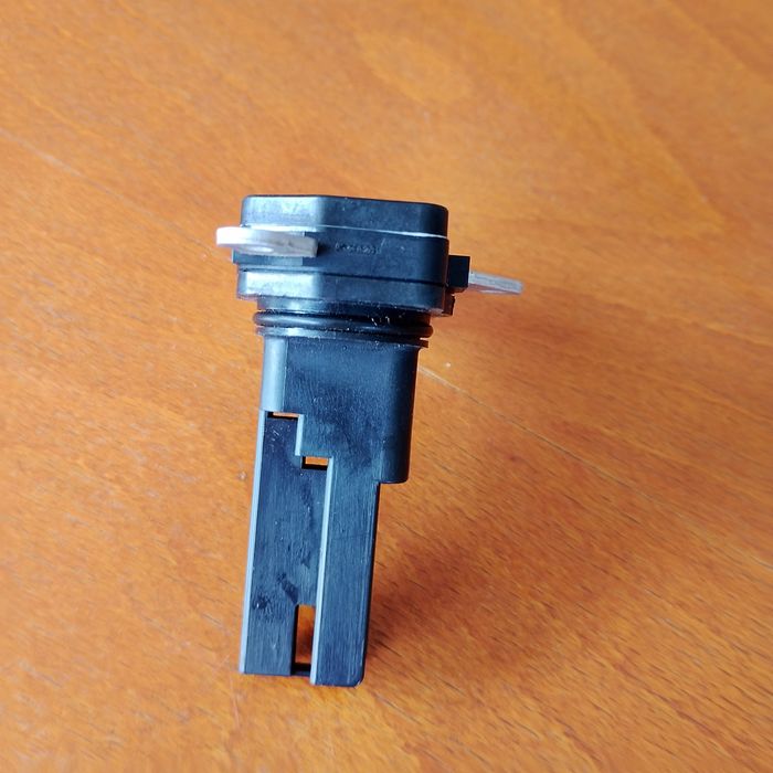 Дебитомер за въздуха Тойота Рав 4