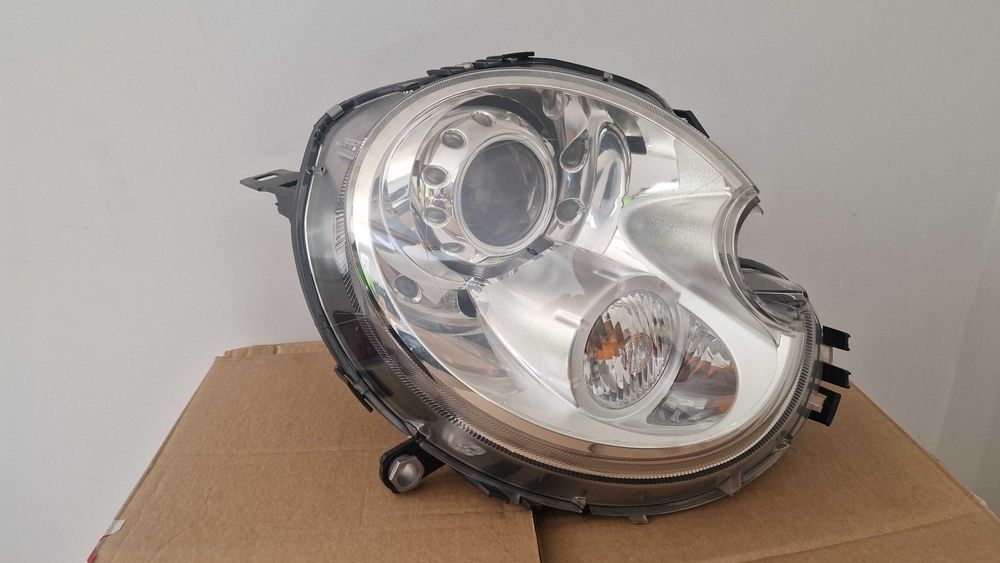 Мини купър С Д десен ксенон фар Mini Cooper D One S R56 R57 xenon far