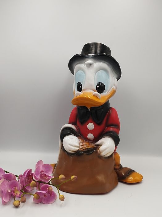 Рядка винтидж фигурка на г-н Скрудж Макдък от 60-те години на Дисни –