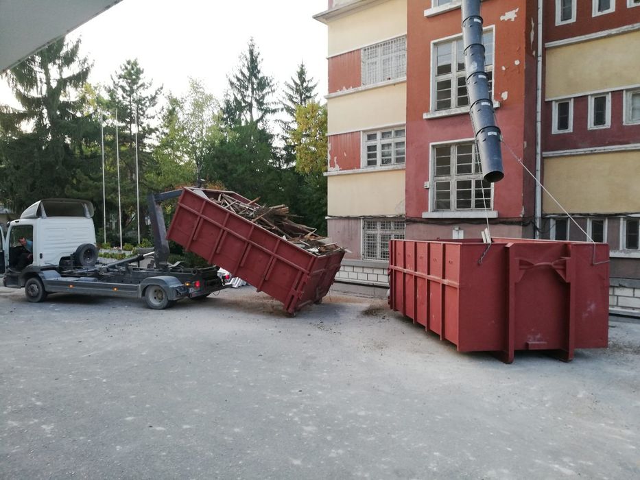 Контейнери за строителни отпадъци