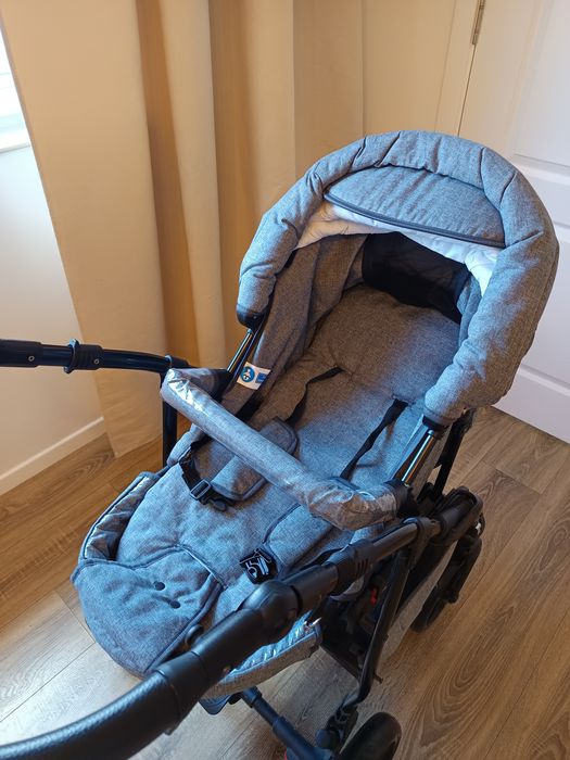 Cărucior 2în1 unisex + scoica CADOU