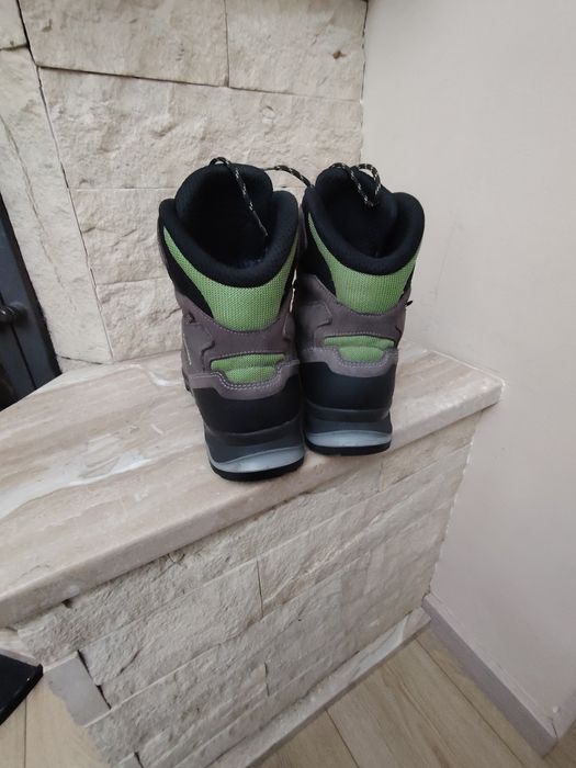 Lowa Vantage GTX 44 Goretex Vibram drumeții trekking hiking