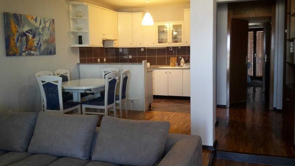 Дава се под наем Двустаен апартамент в Бургас, Меден рудник - зона А - 53 кв.м за 178.5 € - Снимка #1