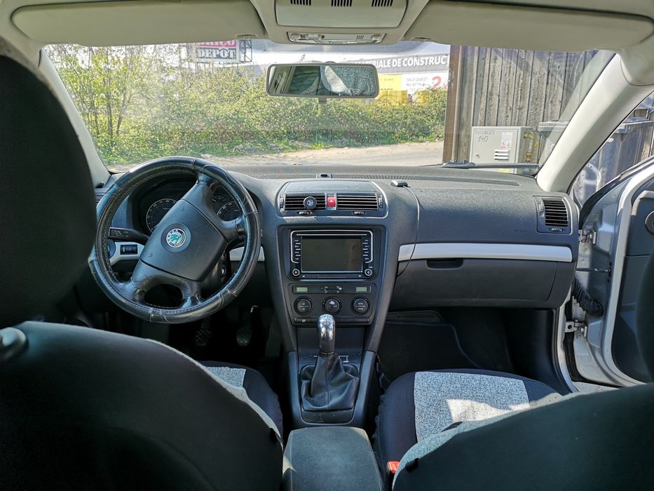 Vând urgent Skoda 2008