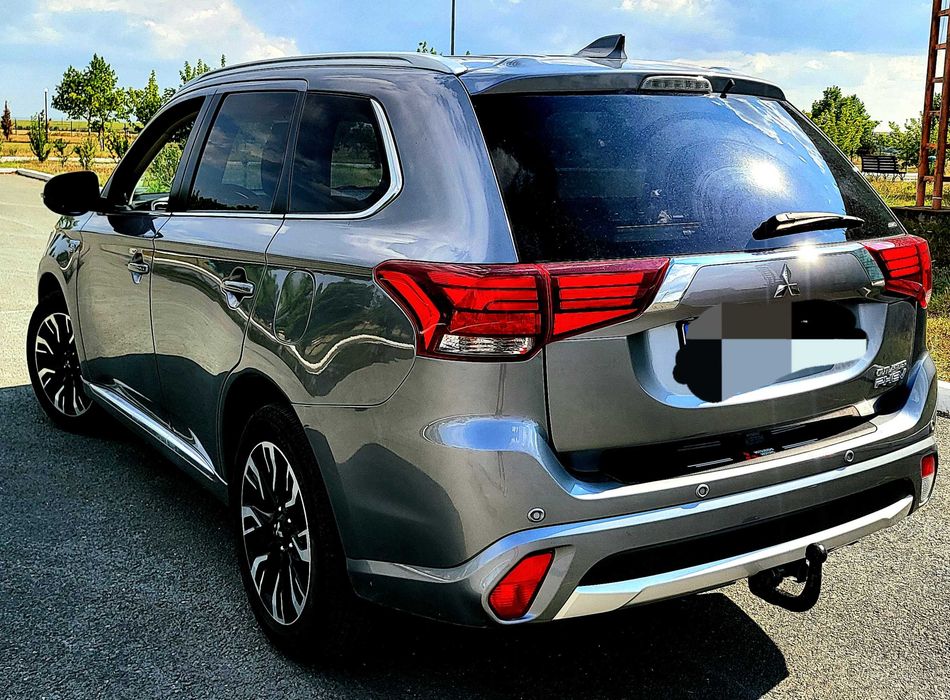 Mitsubishi PHEV Plug-in Outlander