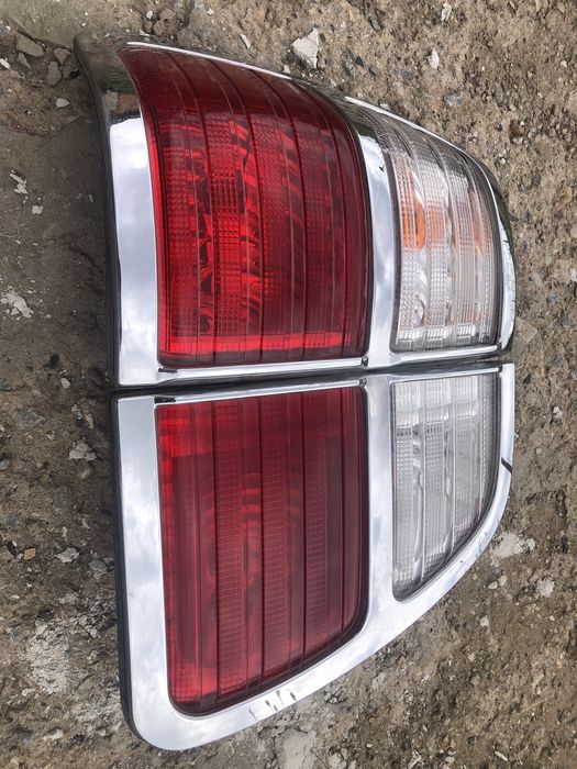 Фонарь LEXUS LX470