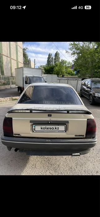 Опель омега на ходу