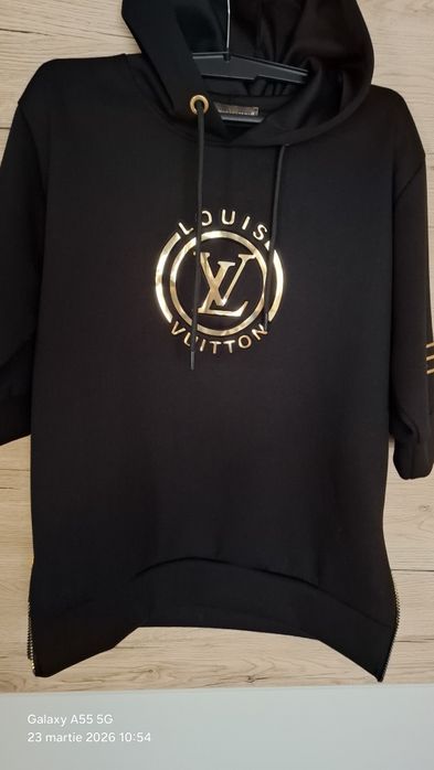 Hoodie negru de dama!