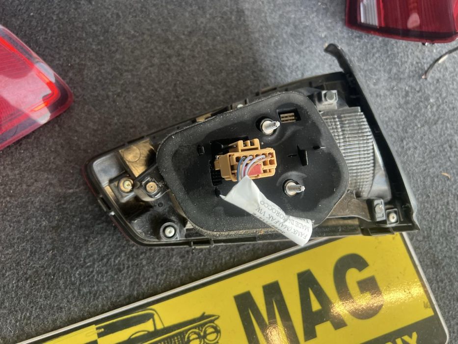 Оригинални стопове Passat B8  Пасат Б8 стоп европейски комби