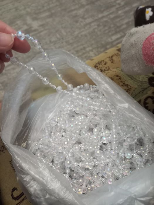 Бусенки метражные бусы.