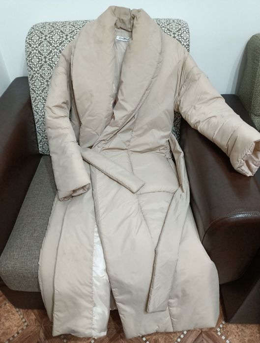 Длинное, женское, курточка легкая