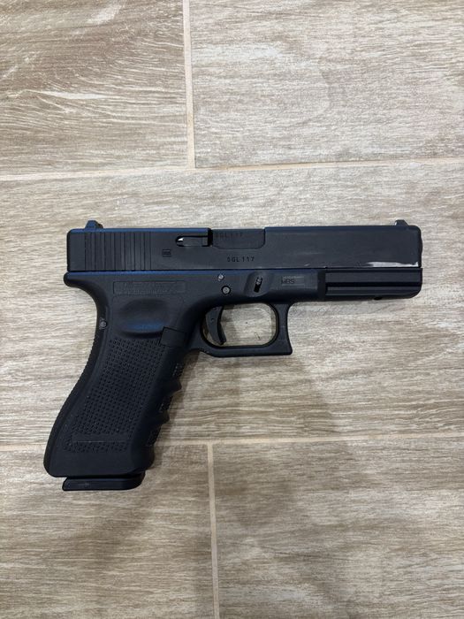 Еърсофт пистолет Glock 17 Gen4 6mm