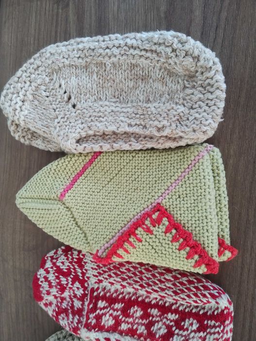 Чорапи вълнени - ръчно плетени