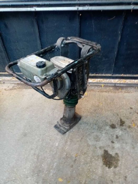 Трамбовка,Пачи крак, Waker, USA работи като нова