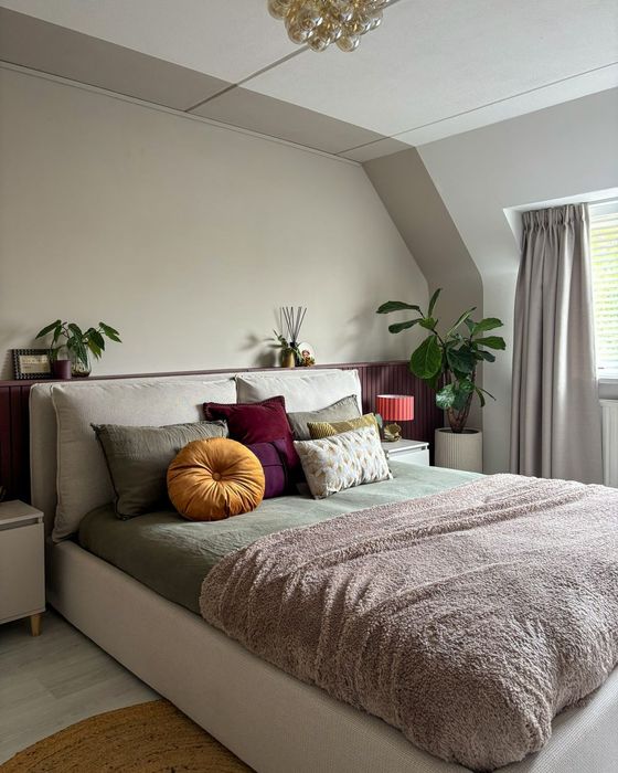 NOU Pat dormitor BAJONNA, 180/200cm, bej