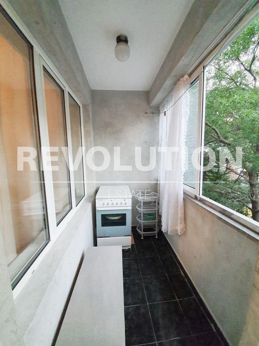 Двустаен апартамент в района на Окръжна болница!