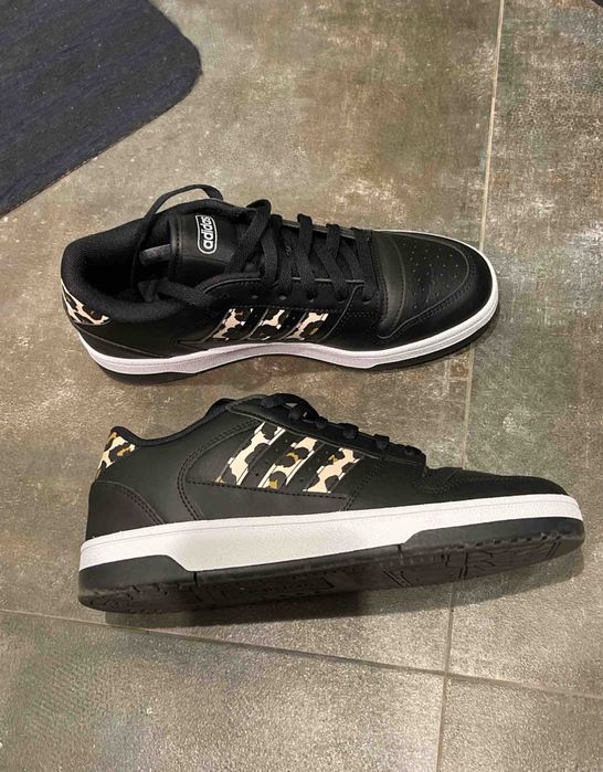 Продам кеды Adidas