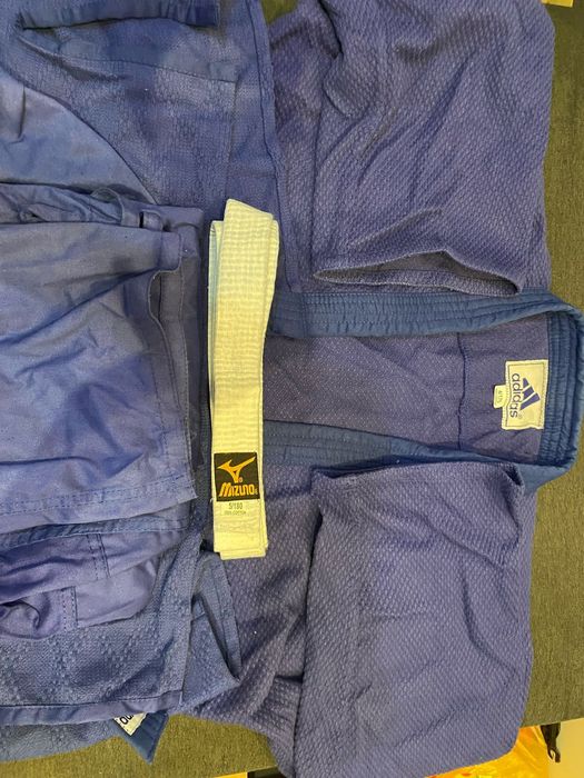 Кимано адидас на дзюдо