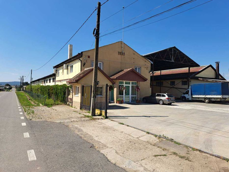 De vânzare hală 4.000 mp cu 18.500 mp teren