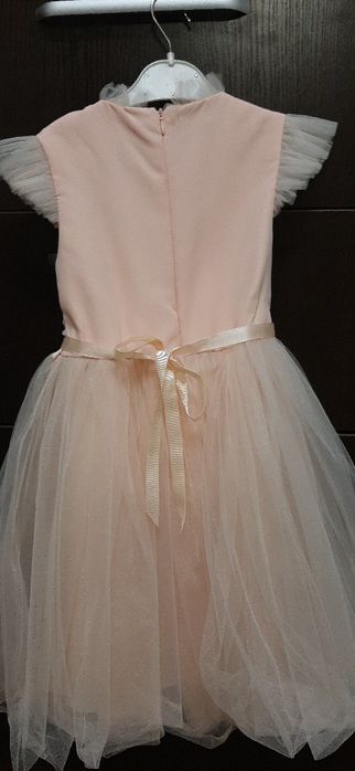 Красивое платье на девочку