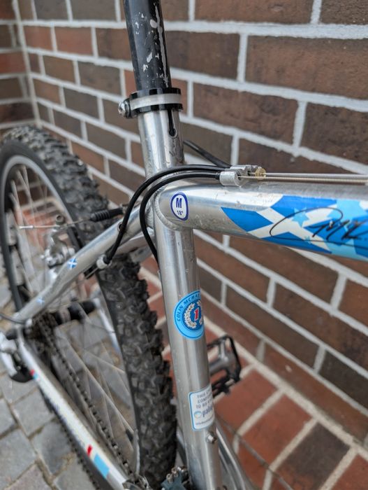 Bicicleta Kona editie limitata Colin McRae