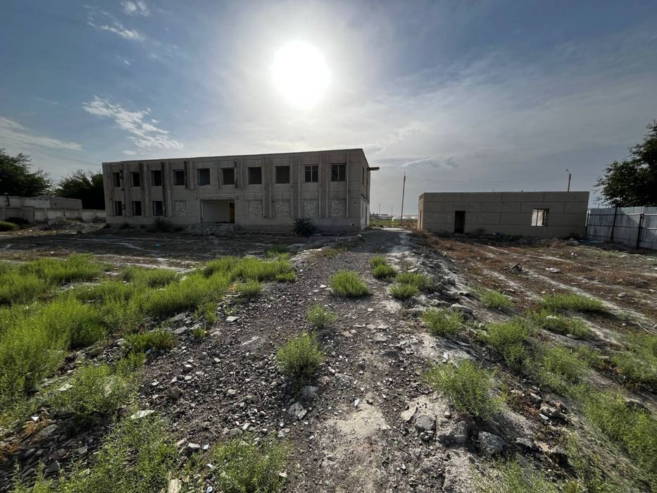 Срочно продам свою землю теплицу в произоне в Бухаре!