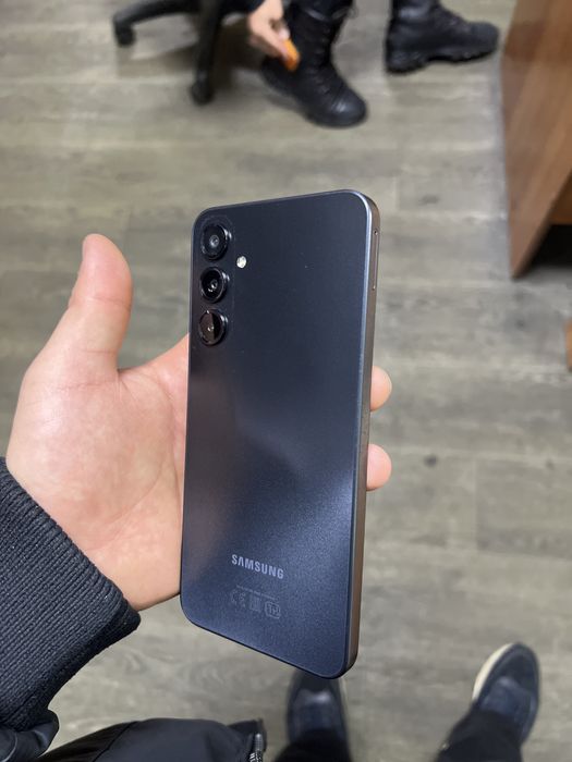 Самсунг А 16