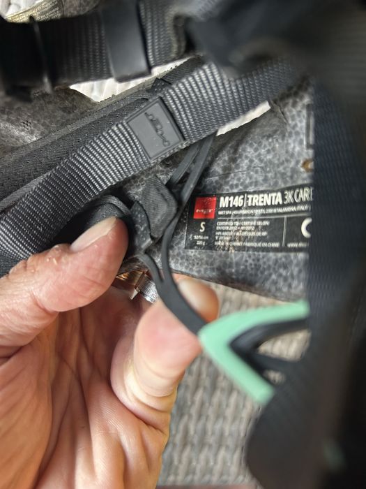 Casca Met Trenta 3k Carbon Mips