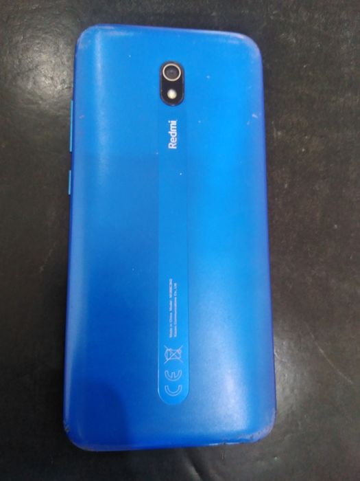 Продам смартфон Xiaomi Redmi 8A