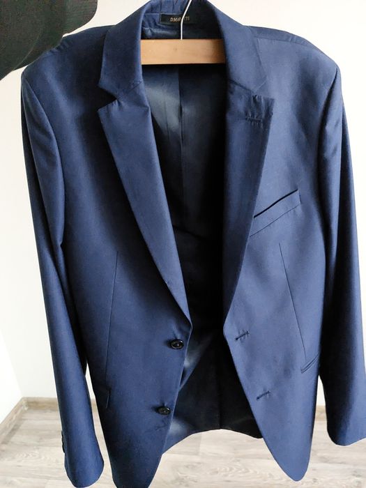 Продам пиджак темно синий