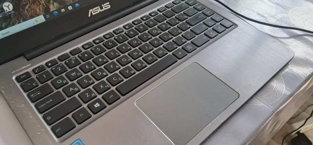 Ноутбук рабочий Asus