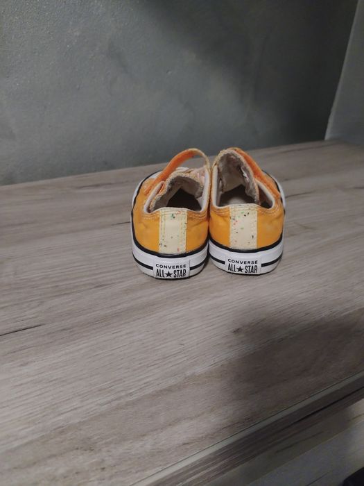 Teniși converse, model deosebit, mărimea 24