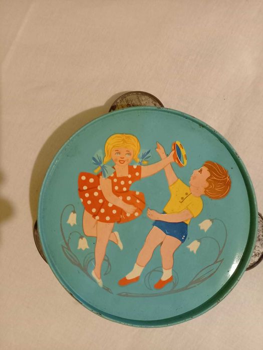 Jucărie romaneasca veche de tabla, tamburina Agatex, comunism 1970
