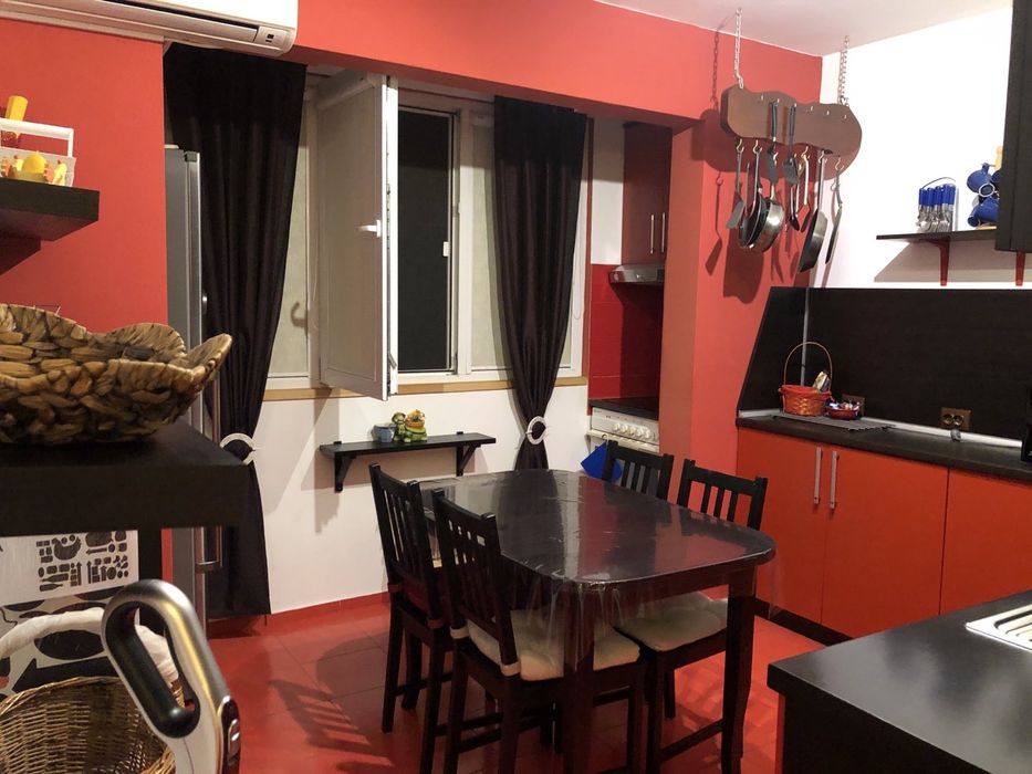 Продава се Многостаен апартамент в Сливен, Клуцохор - 100 кв.м за 1300 €/кв.м - Снимка #2