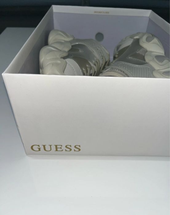 Papuci guess origininali