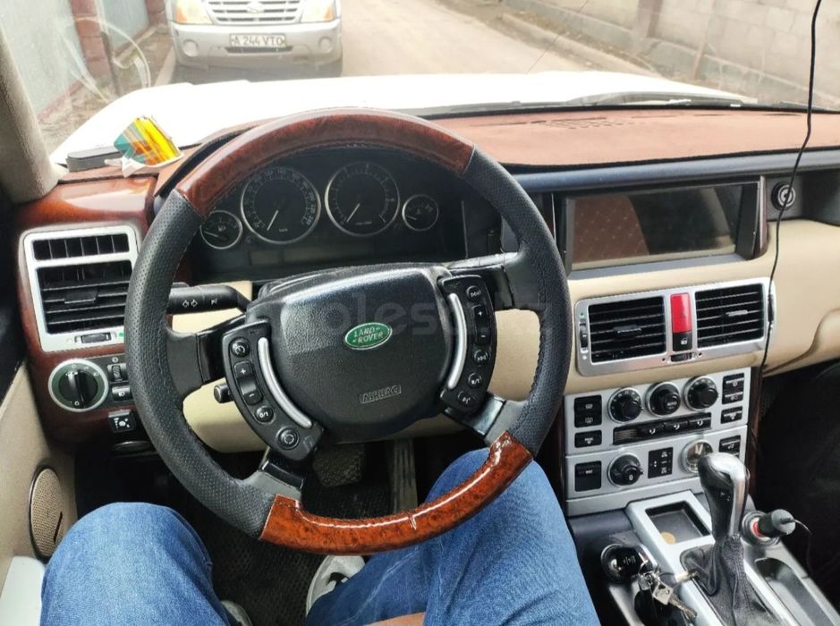 Срочно продается Range Rover 2006 года рестайл