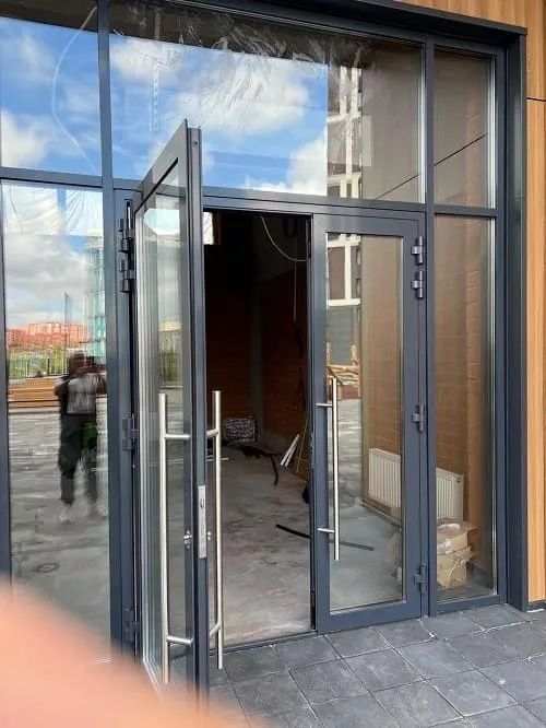 Пластиковые окна двери