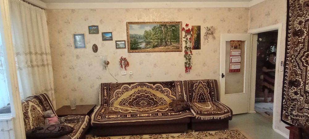 2-х комнатная с мебелью за Паркентским рынком