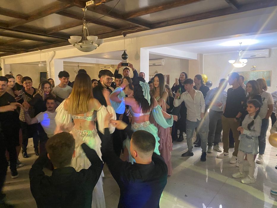 Dansatoare Nunta / Botez / Majorat