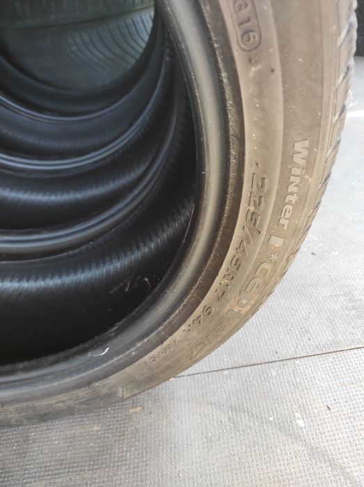 225/45/17 Hankook