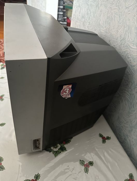 Продам телевизор