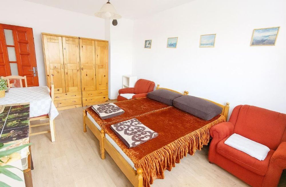 Двустаен апартамент в района на Левски!