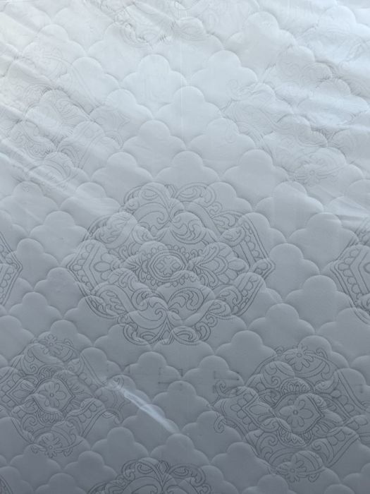 Матрас в отличном состоянии