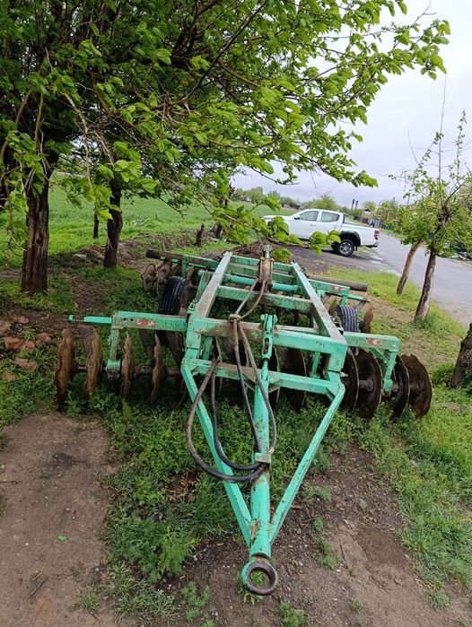 Плуг 2 корпусный и Диска навесной