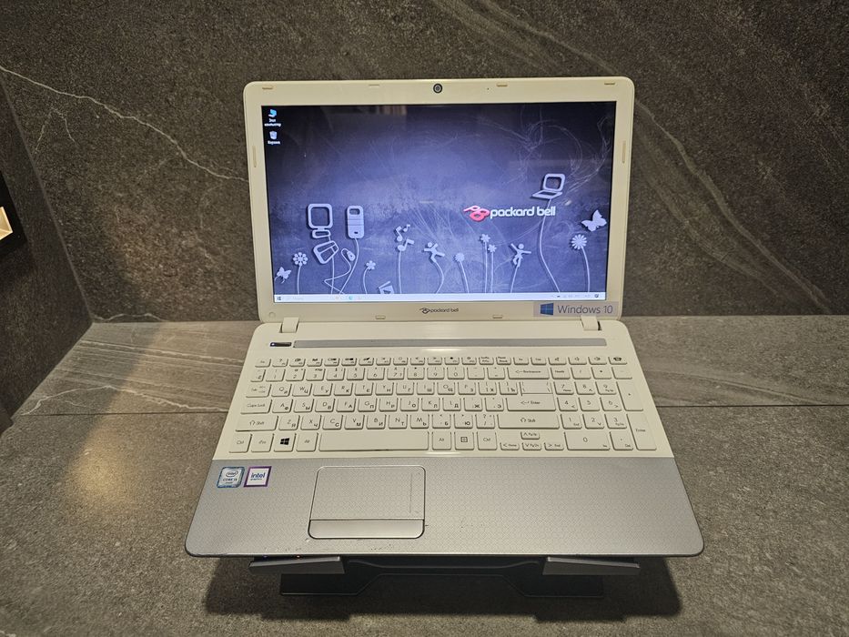 Отличный Ноутбук Acer (core i5/6ОЗУ/500HDD)