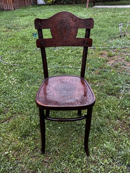 Masa din lemn si 4 scaune