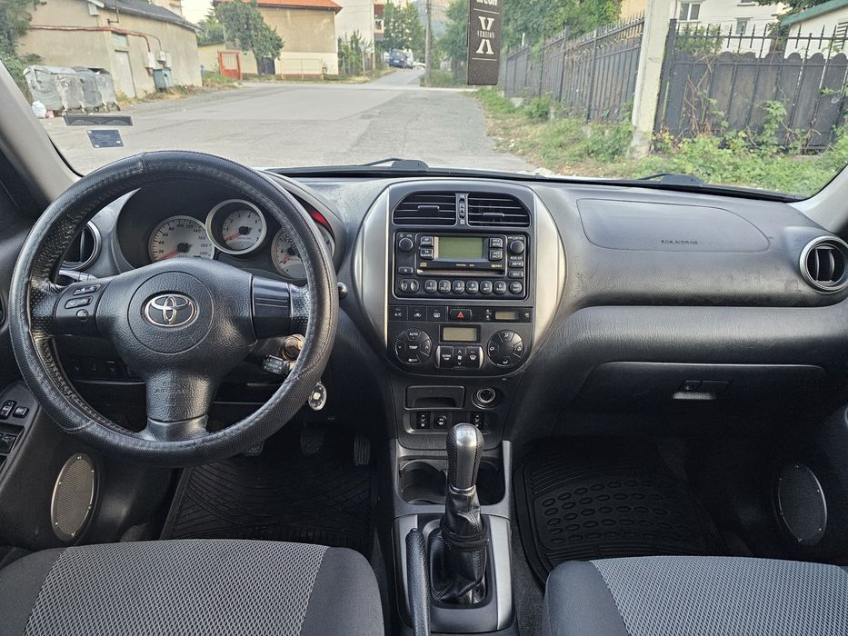 Toyota RAV 4 2.0 16V D-4D